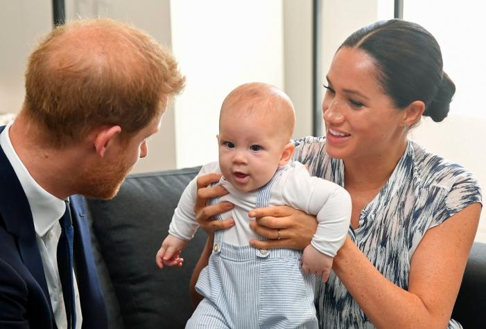 Meghan y Harry comparten tierno video de su hijo Archie en su primer cumpleaños