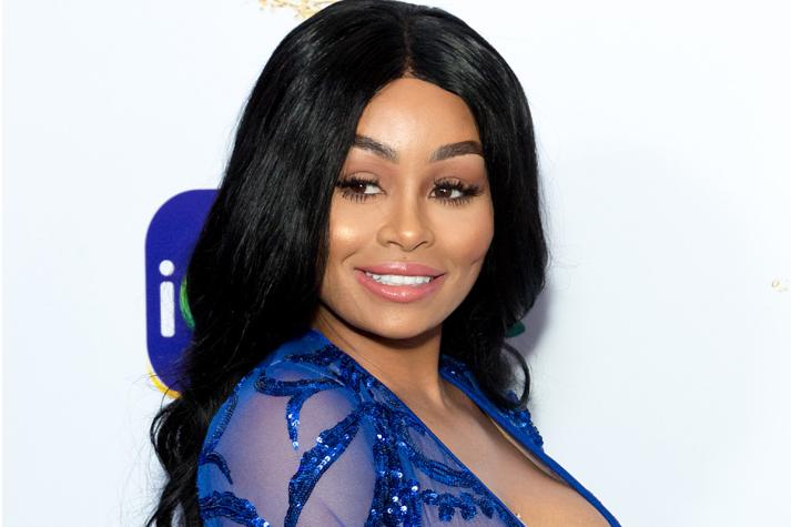 Blac Chyna luce trikini hilo dental por delante y atrás