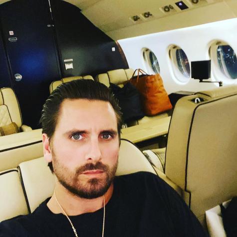 Scott Disick deja centro de rehabilitación tras filtrarse foto de su terapia