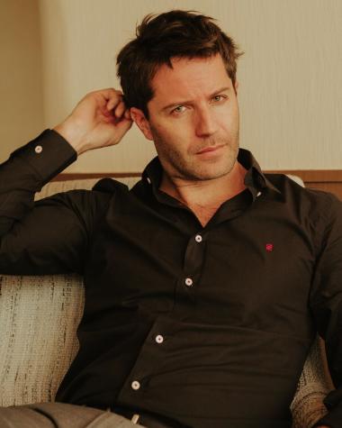 Cristián Arriagada cautiva con foto del recuerdo al estilo "Baywatch"