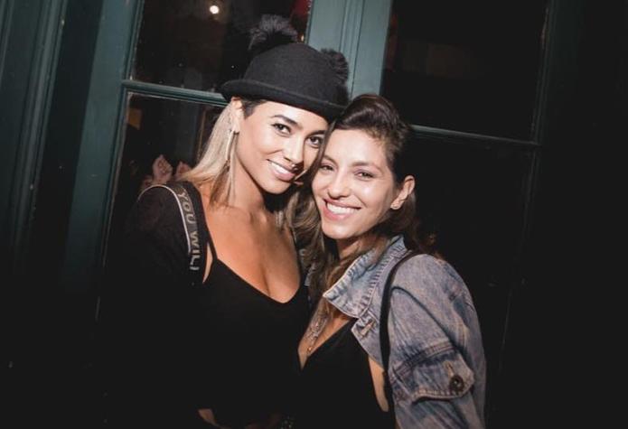 Camila Recabarren y Dana Hermosilla posan vestidas iguales y hablan sobre su intenso amor