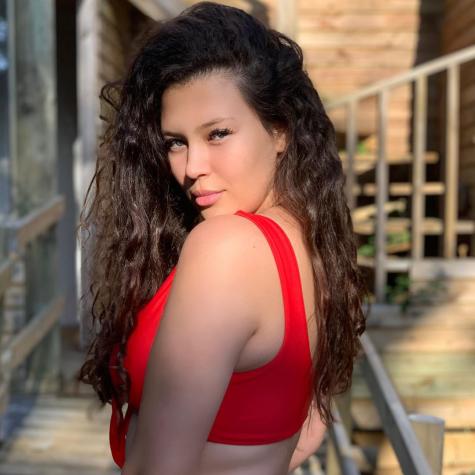 Michelle Carvalho recibe divertidos comentarios por baile en Tik Tok