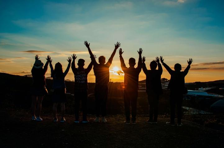 El Día Internacional de la Amistad se vive en Twitter con #JuntosALaDistancia