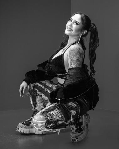 Mari Almazábar lanza su primer EP llamado "Amor en tiempos de covid"
