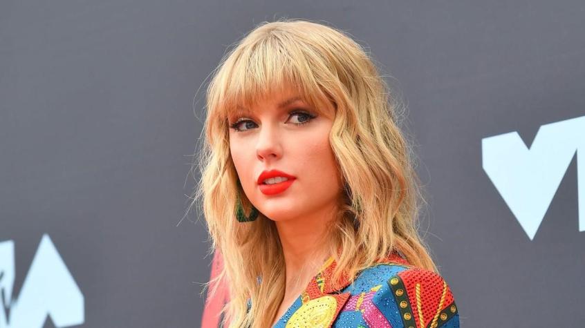 Taylor Swift sorprende al anunciar álbum sorpresa grabado en cuarentena