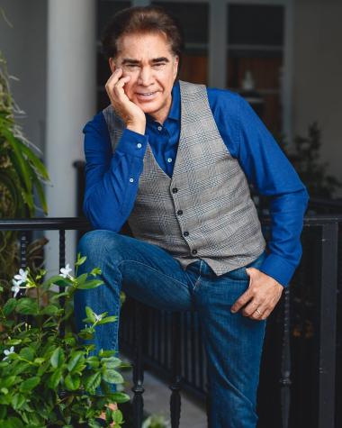 Aseguran que “El Puma” Rodríguez será padre de gemelos a sus 77 años