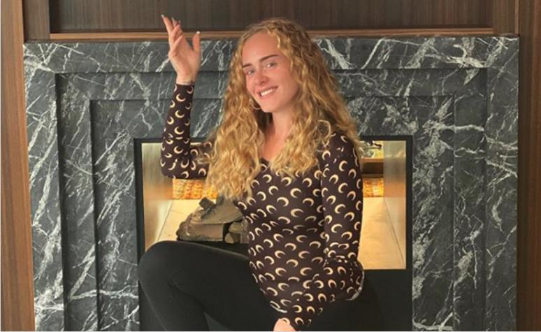 Adele sorprende en Instagram luciendo irreconocible y alabando a Beyonce.