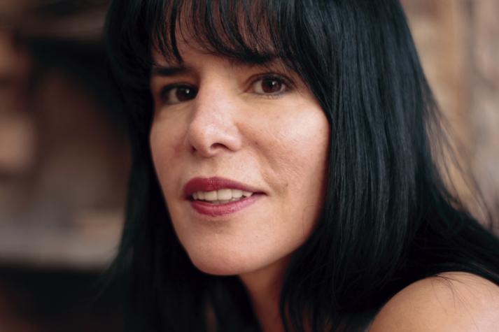 Anita Alvarado celebra orgullosa que su hijo ya es profesional: “Estoy Feliz”