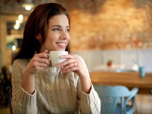 ¿Cuántas tazas de té y café son recomendables al día?