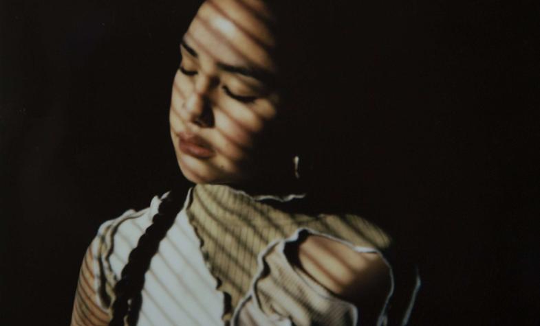 Glo Herrera estrena su nuevo single "Pa botar la pena"