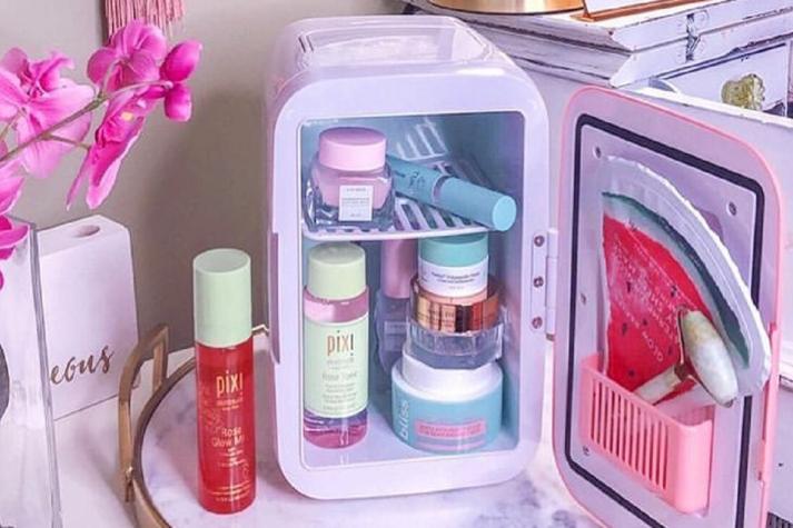 Moda de los mini refrigeradores de skincare arrasa en redes sociales