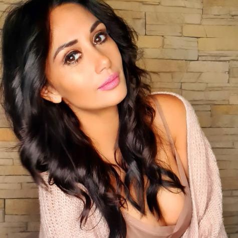 Hija menor de Pamela Díaz se luce maquillándose en Instagram