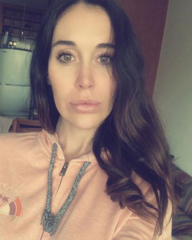 Vale Roth angustiada tras sufrir crisis de pánico durante un trámite