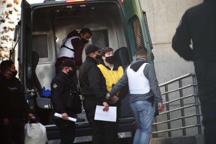 Nano Calderón deberá permanecer en prisión tras reformalización