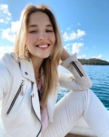 Belén Soto alza la voz por críticas a su video en ropa interior: “Debemos dejar la envidia de lado”