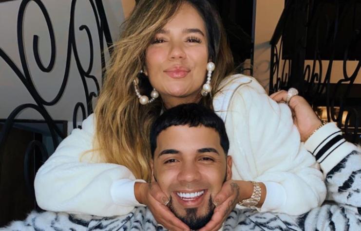Regreso de Karol G a Colombia alimenta rumores de quiebre con Anuel