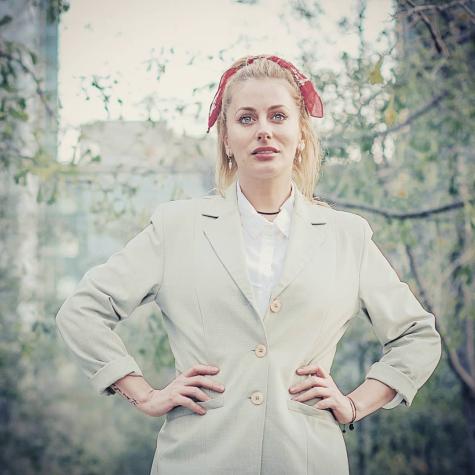 Catalina Palacios saca aplausos modelando calzas