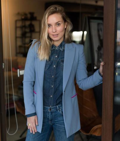 Kika Silva comparte foto desde la tina con sus perros