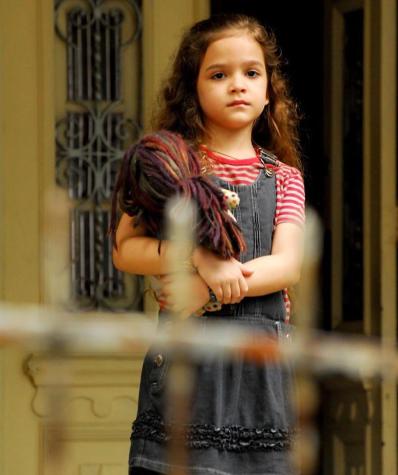 Así luce actualmente la niña que interpretó a la pequeña Rita de "Avenida Brasil"