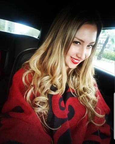 Nicole "Luli" Moreno debuta en TikTok con estrafalarios lentes
