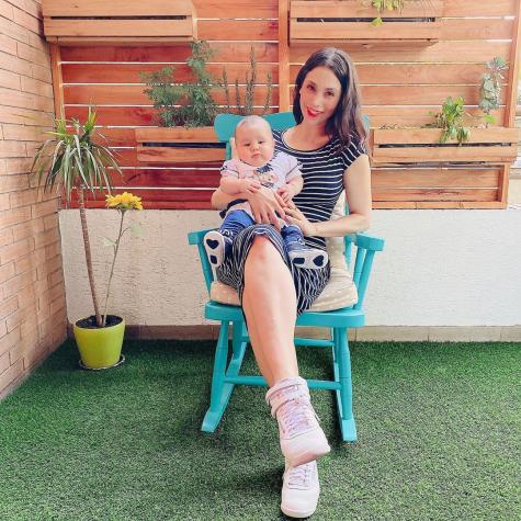 Yamna Lobos muestra increíble parecido con su hija bebé