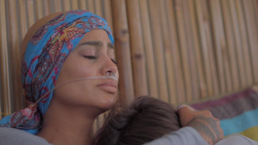 Loreto Aravena y Camila Recabarren actuaron juntas en emotivo videoclip