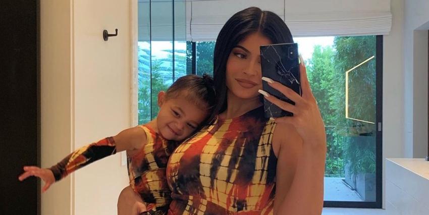 Hija de Kylie Jenner la aconseja y enternece la web