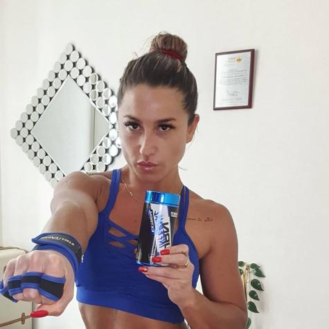 Escándalo: Nicole Moreno grita y llora en servicentro de la capital