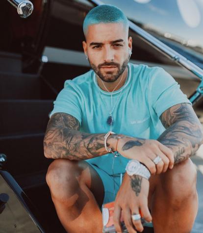 Maluma estrena nuevo look y se saca varios años de encima