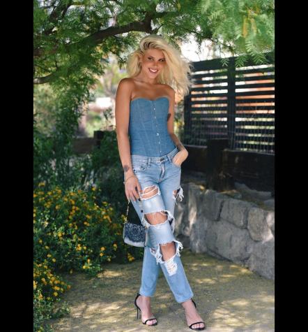 Cote López impacta con enorme parecido a su mamá en foto