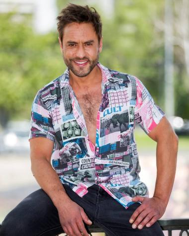 Álvaro Gómez recibe sus 40 años con foto desnudo