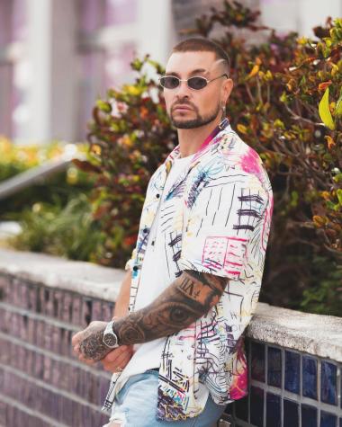 Luis Mateucci hace su debut musical con el estreno de "MI EX"