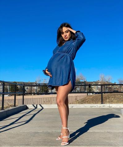 Rocío Toscano está impactada con el tamaño de su pancita de mellizos