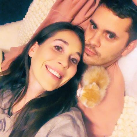 Ex de Vale Roth acusa que ella lo agredió y que pagó para terminar cuarto medio