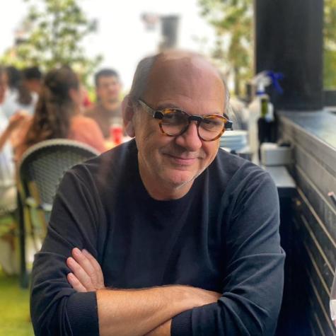 Luis Gnecco es dado de alta tras hospitalización por Covid-19: "La fortuna de estar vivo"