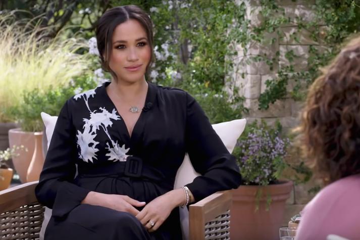 Meghan Markle revela preocupación en la corona por "oscuridad" de la piel de su hijo