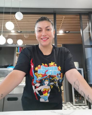 Fernanda Fuentes impacta con radical cambio de look