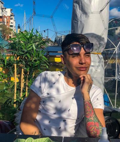 "¿Qué tienes en la lengua?": Leo Méndez Jr. confunde con foto junto a su pololo
