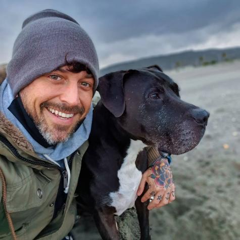 “Era mi hijo”: Pascual Fernández llora por muerte de su perro
