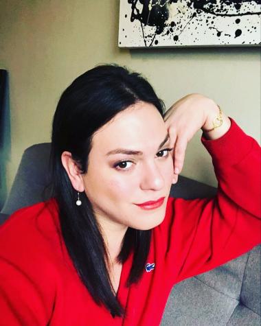 Daniela Vega emociona con poema dedicado a su padre