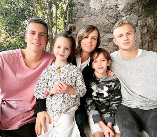 Diana Bolocco muestra lo grande que están sus hijos en fin de semana familiar