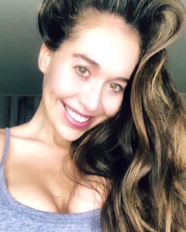 Vale Roth impacta con foto junto a las mujeres de su familia