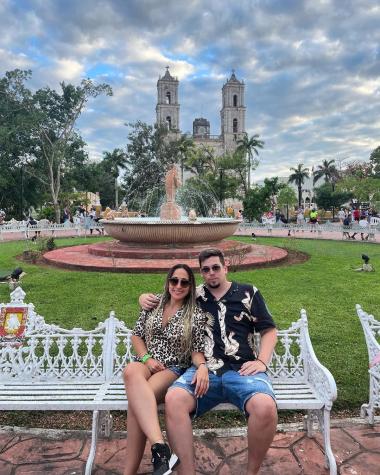 Nano Calderón comparte romántica postal junto a su polola