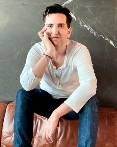 Juanito Yarur anuncia el nacimiento de su segundo hijo