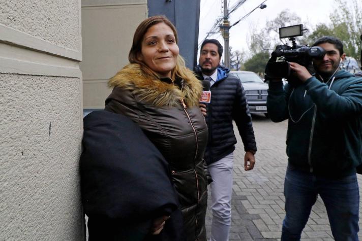 ¡Camaleónica! Kathy Orellana ahora tiene el pelo verde