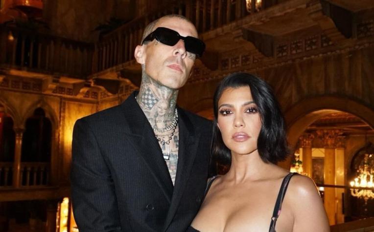 Kourtney Kardashian anuncia su compromiso con Travis Barker 