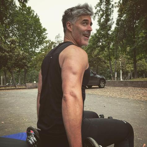 Carlos Díaz celebra su cumpleaños con foto al natural