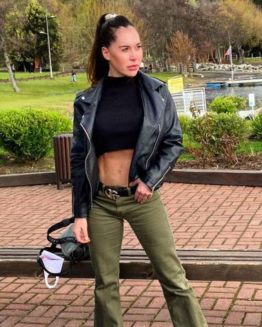 Vale Roth cobra casi 100 mil pesos por un saludo