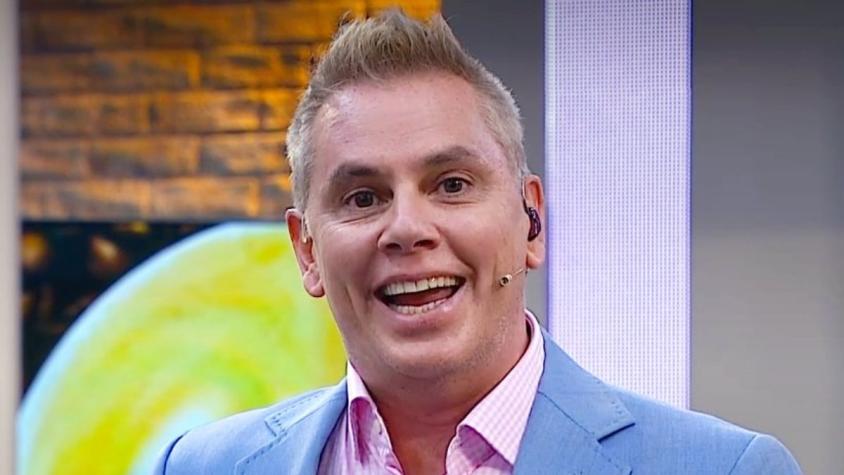 José Miguel Viñuela saca risas al disfrazarse de princesa