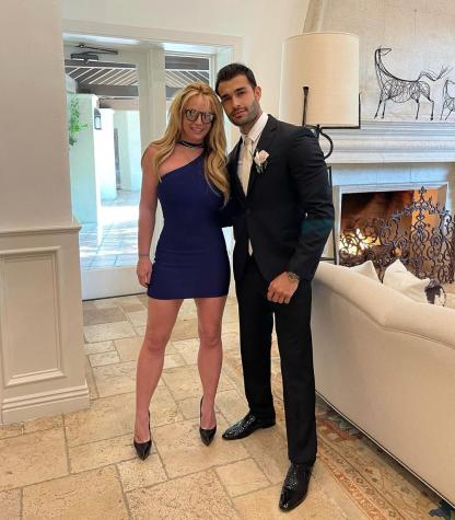 Pareja de Britney Spears reacciona a su embarazo
